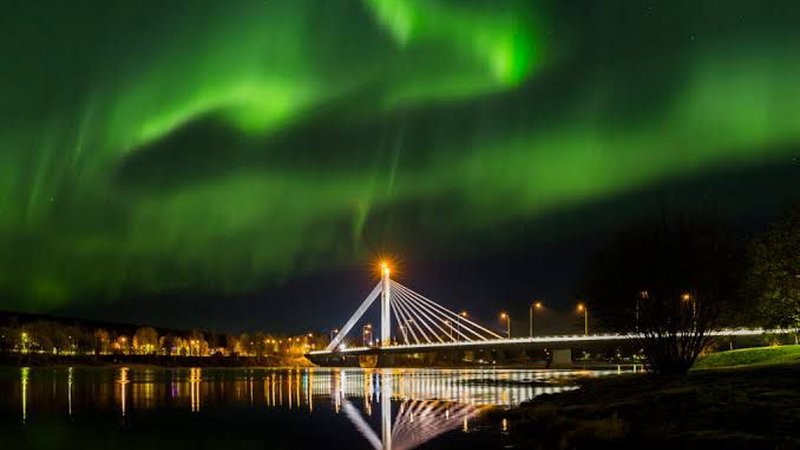 Travel to the Northen Lights center: Rovaniemi